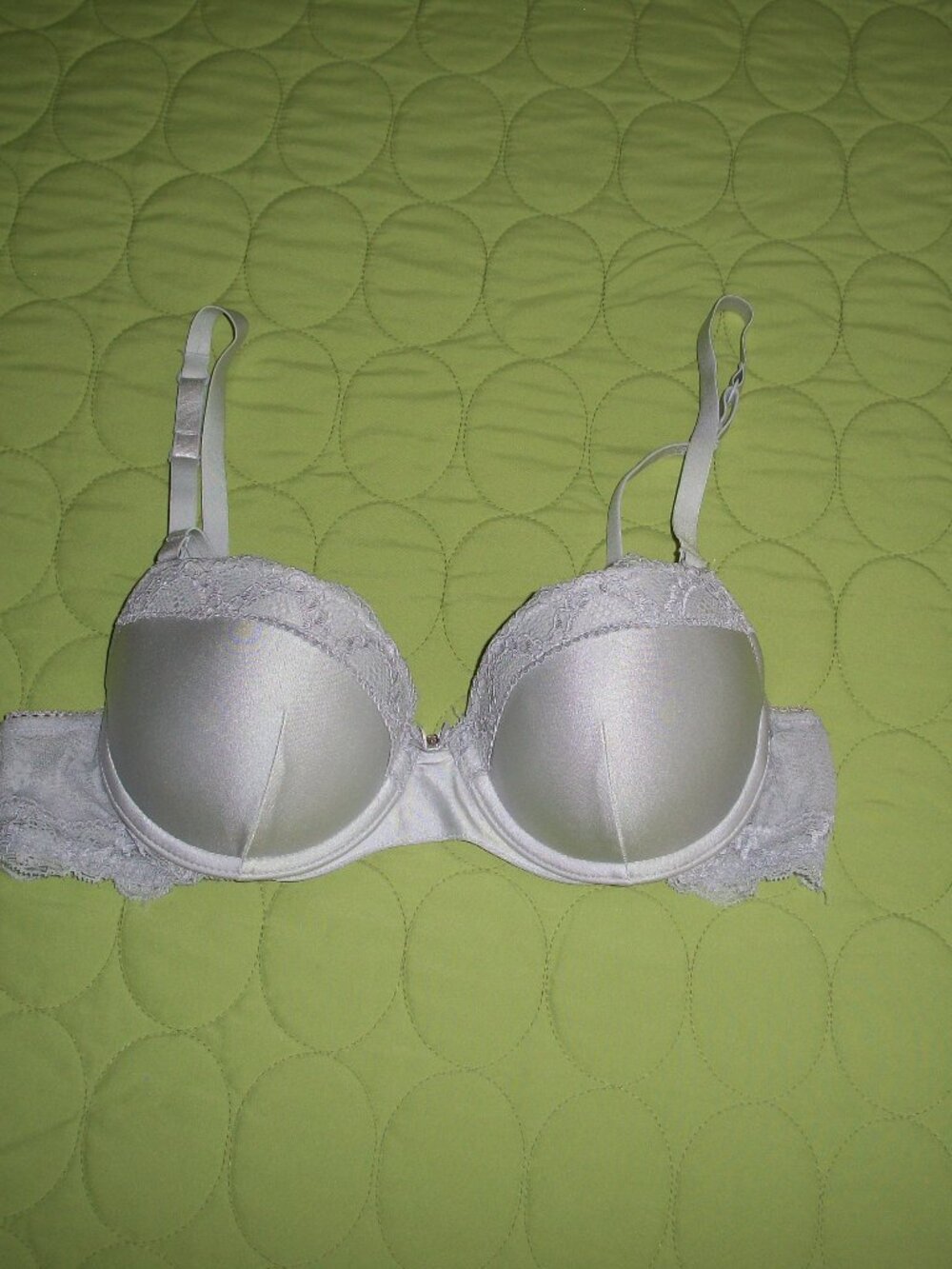 NWOT El Corte Ingles "Punto Blanco" Spain light Grey Bra Size 34B